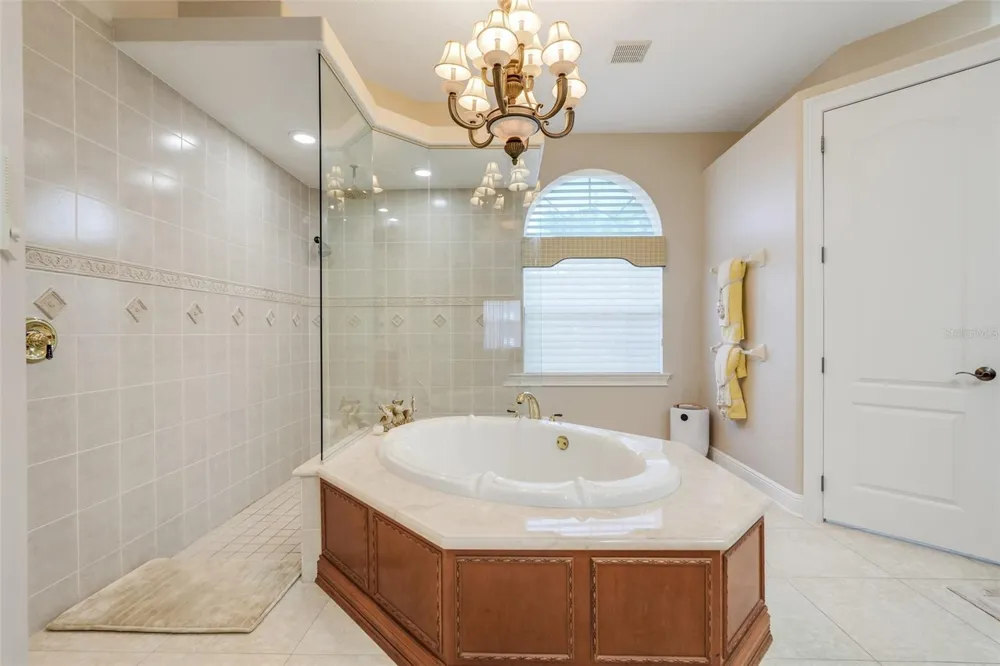 1596 KENNESAW DRIVE Clermont, FL 34711