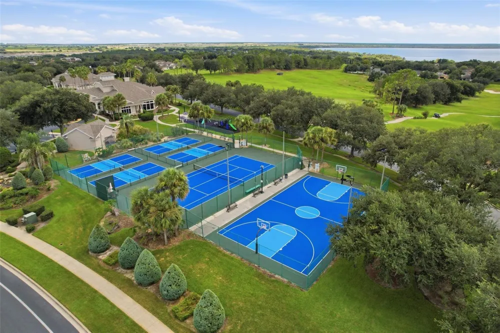 1596 KENNESAW DRIVE Clermont, FL 34711