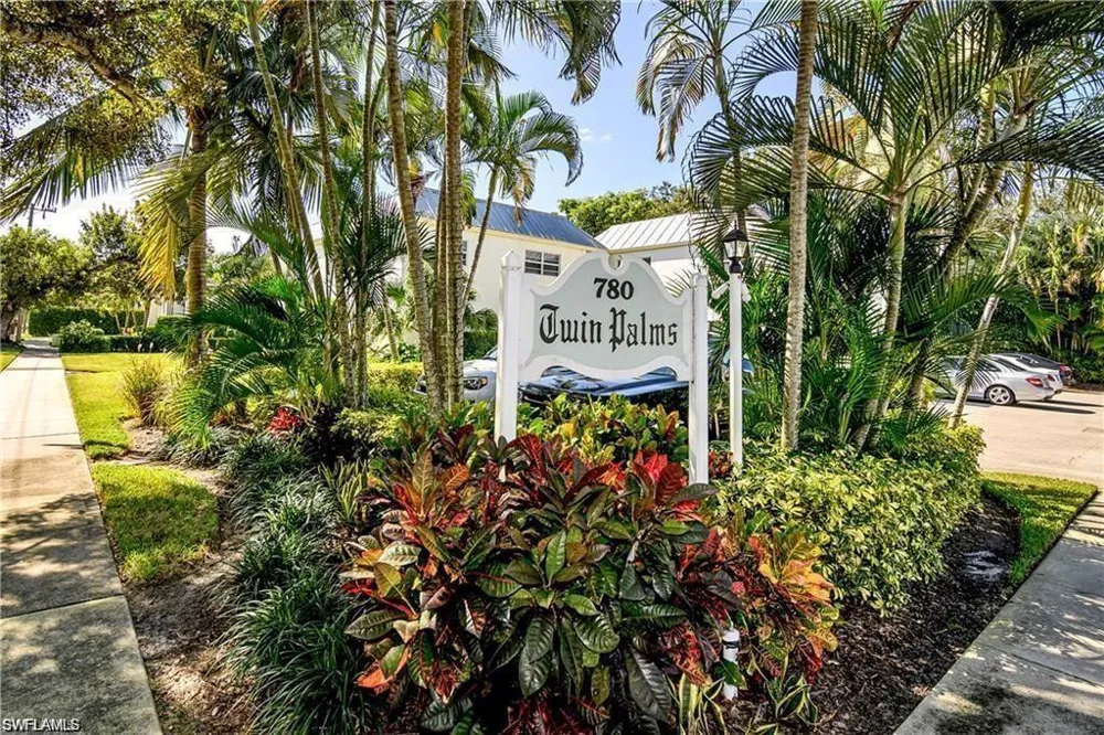 780 10th Avenue #5 Naples, FL 34102