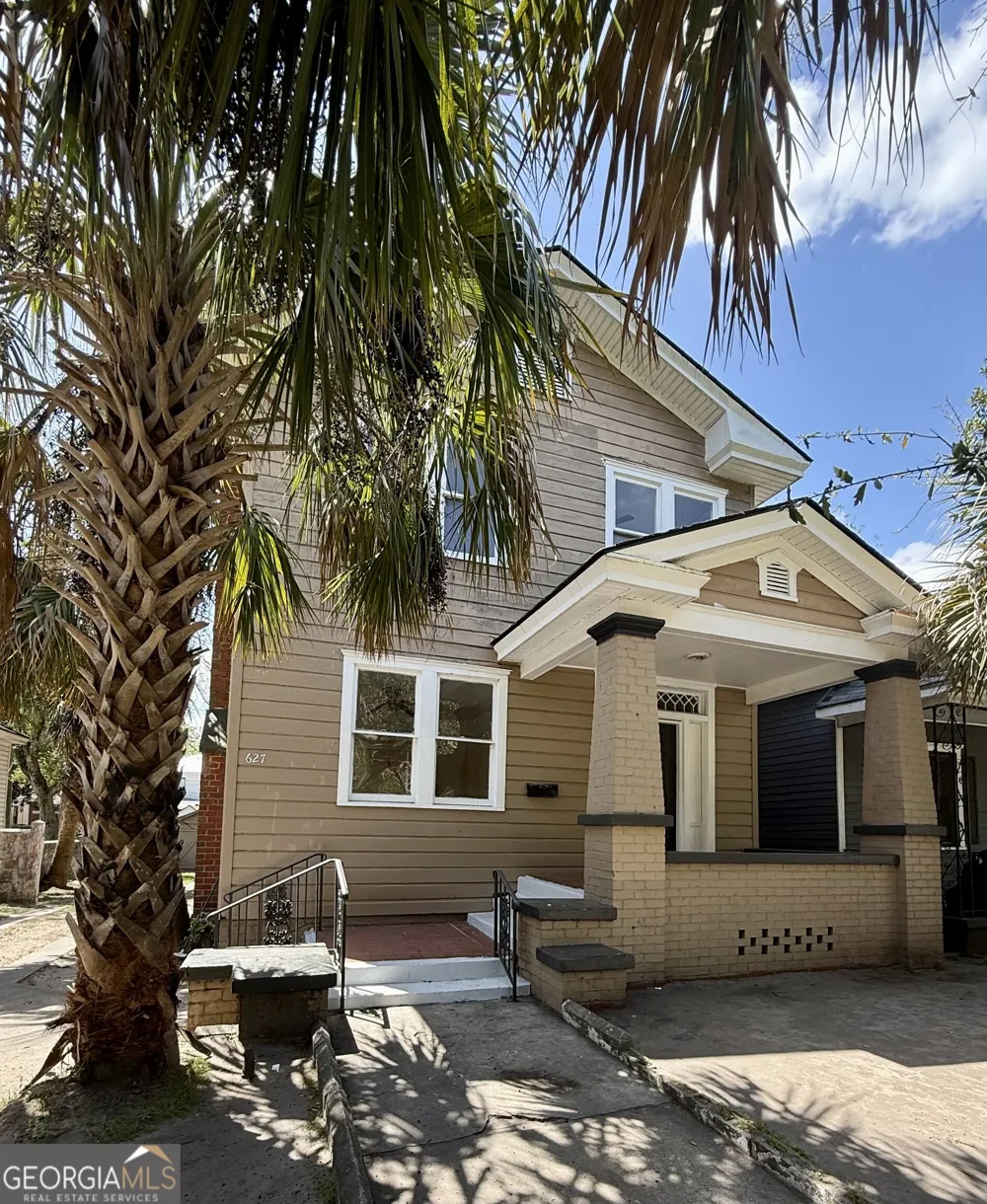 627 W 39th ST Savannah, GA 31415