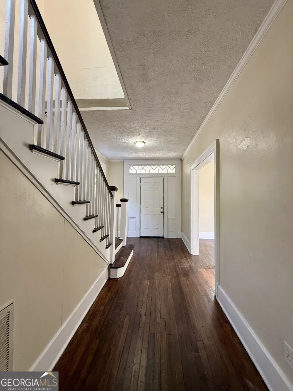 627 W 39th ST Savannah, GA 31415