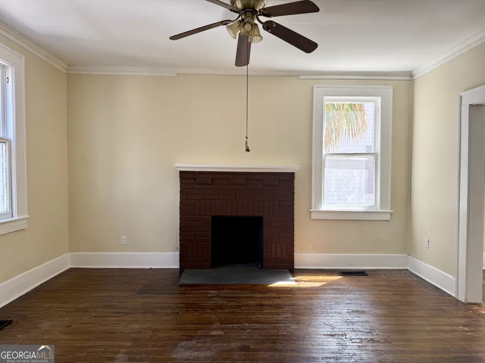 627 W 39th ST Savannah, GA 31415