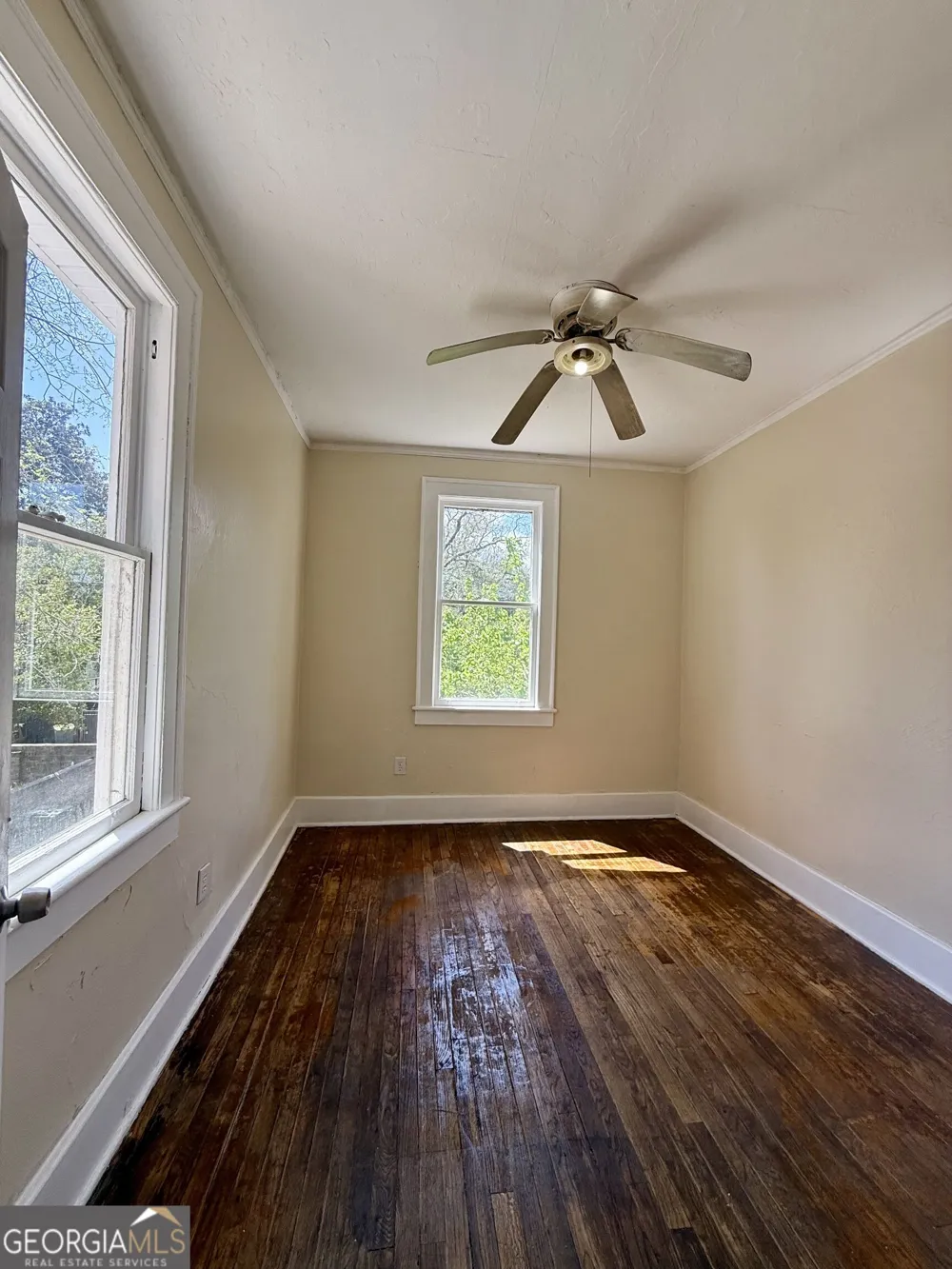 627 W 39th ST Savannah, GA 31415