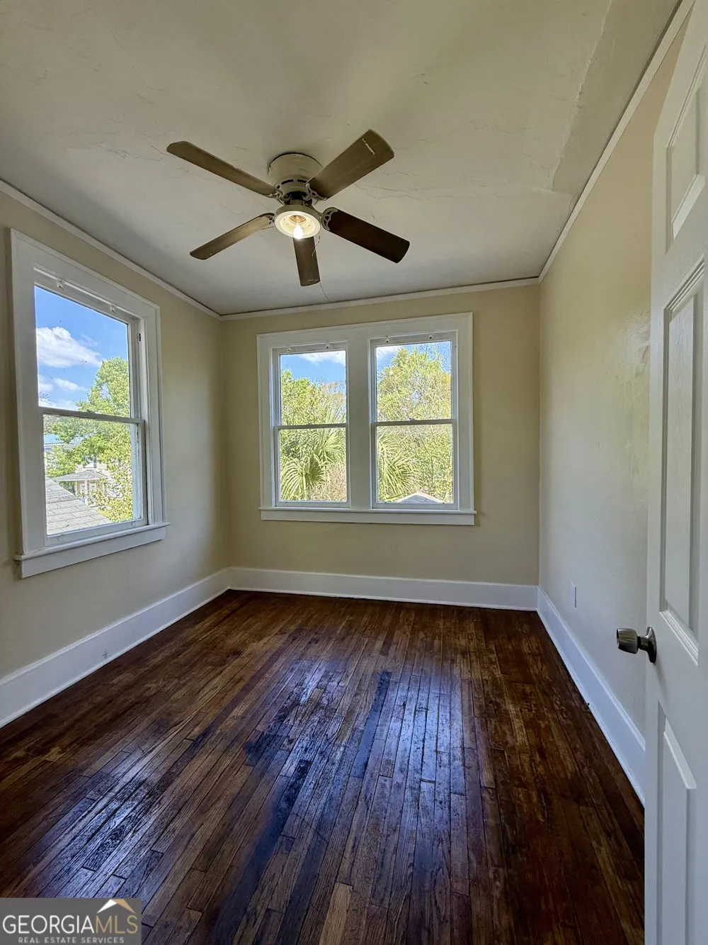 627 W 39th ST Savannah, GA 31415
