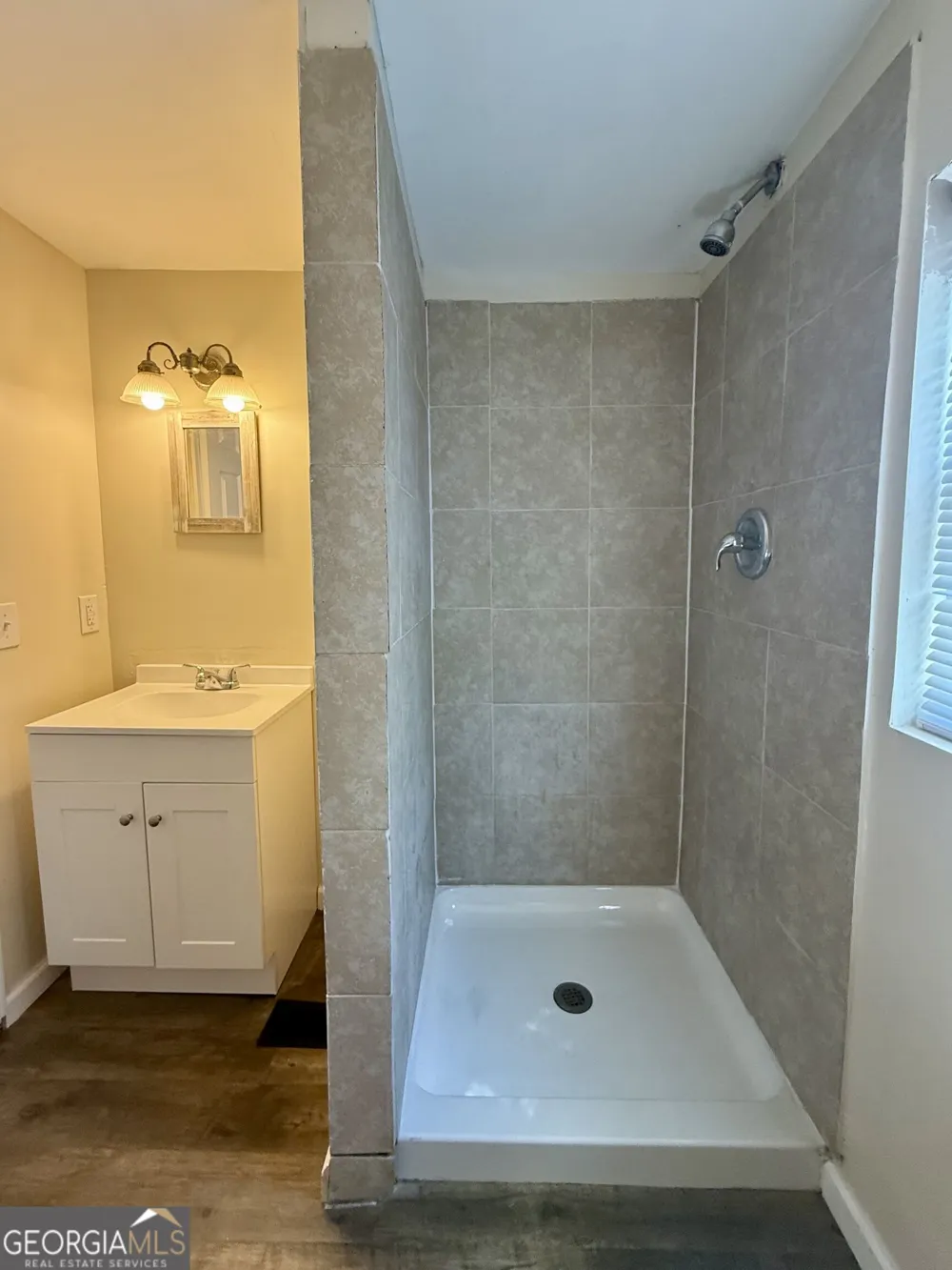 627 W 39th ST Savannah, GA 31415