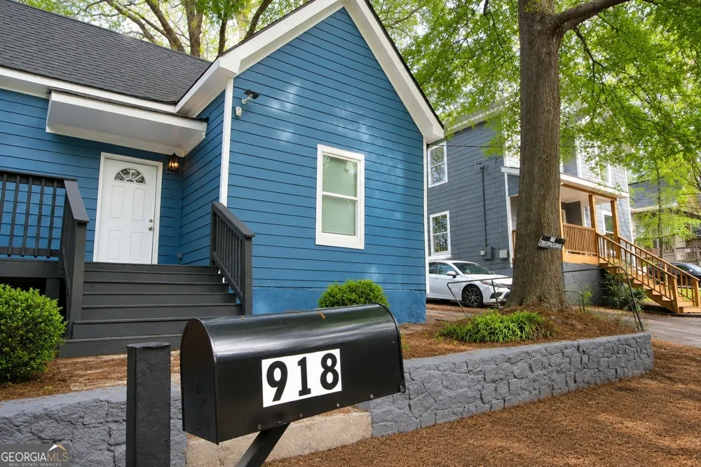918 Smith ST SW Atlanta, GA 30310
