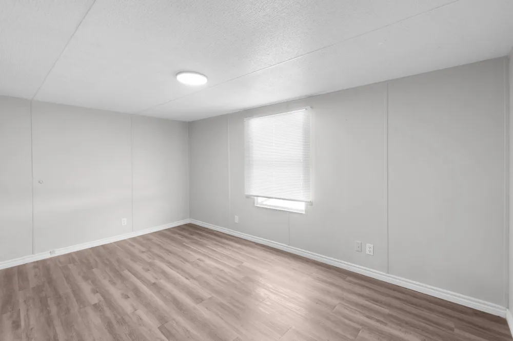 915 Austin Street Kingsland, TX 78639