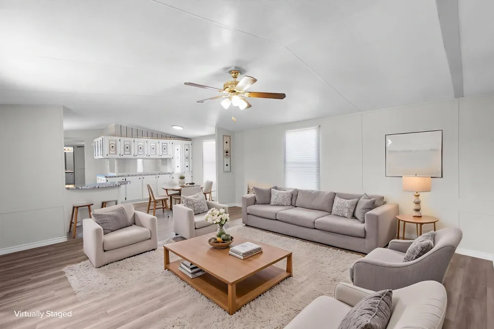 915 Austin Street Kingsland, TX 78639