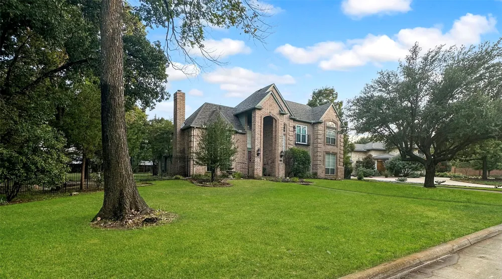 525 Ravenaux Drive Southlake, TX 76092