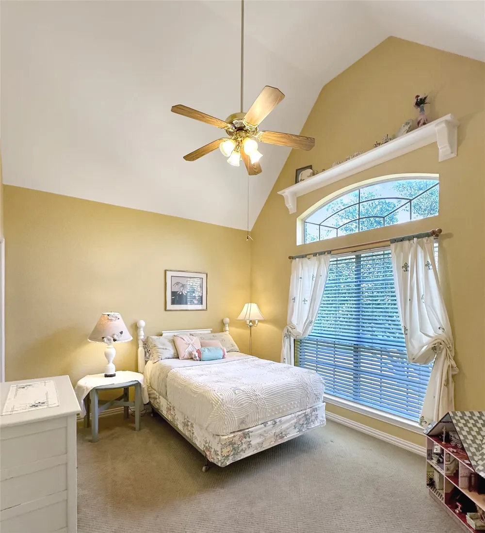 525 Ravenaux Drive Southlake, TX 76092