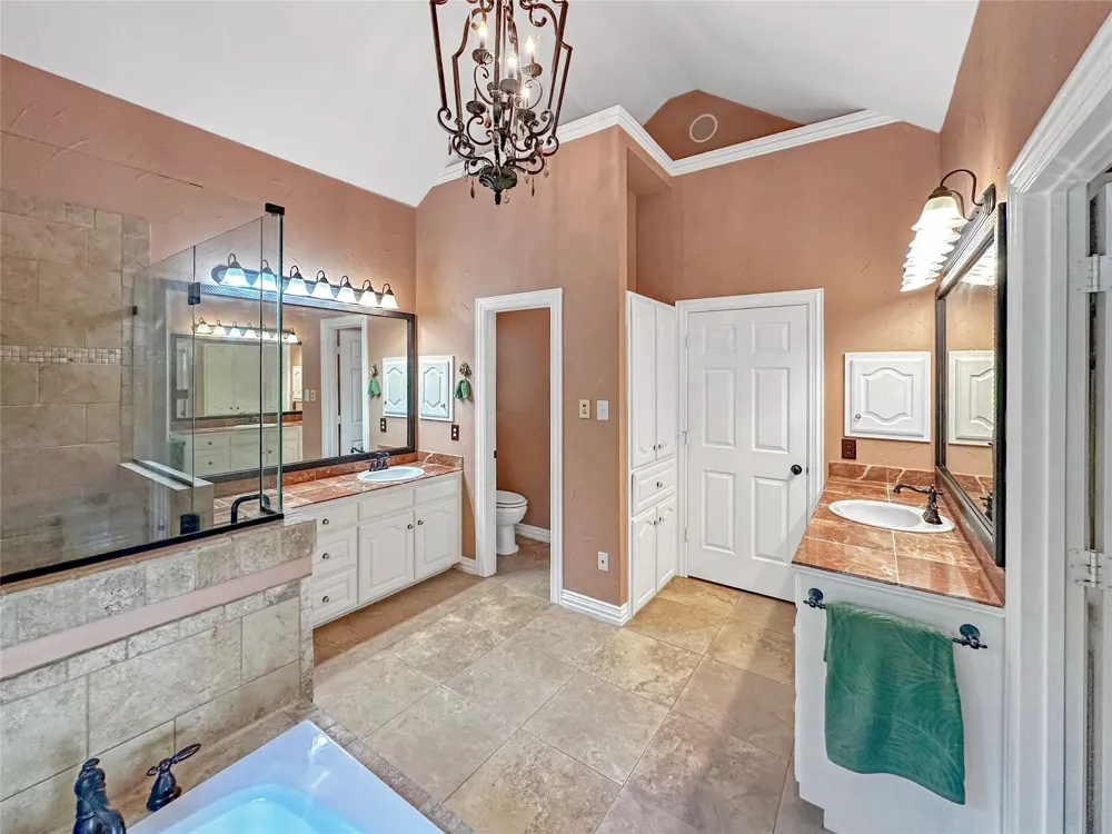 525 Ravenaux Drive Southlake, TX 76092