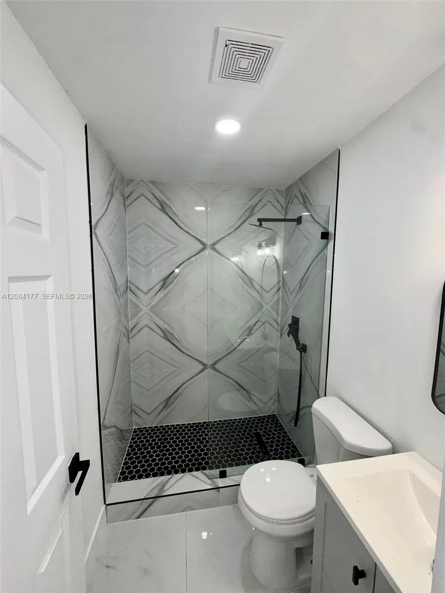 8201 SW 7th Ct North Lauderdale, FL 33068