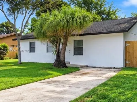 8201 SW 7th Ct North Lauderdale, FL 33068