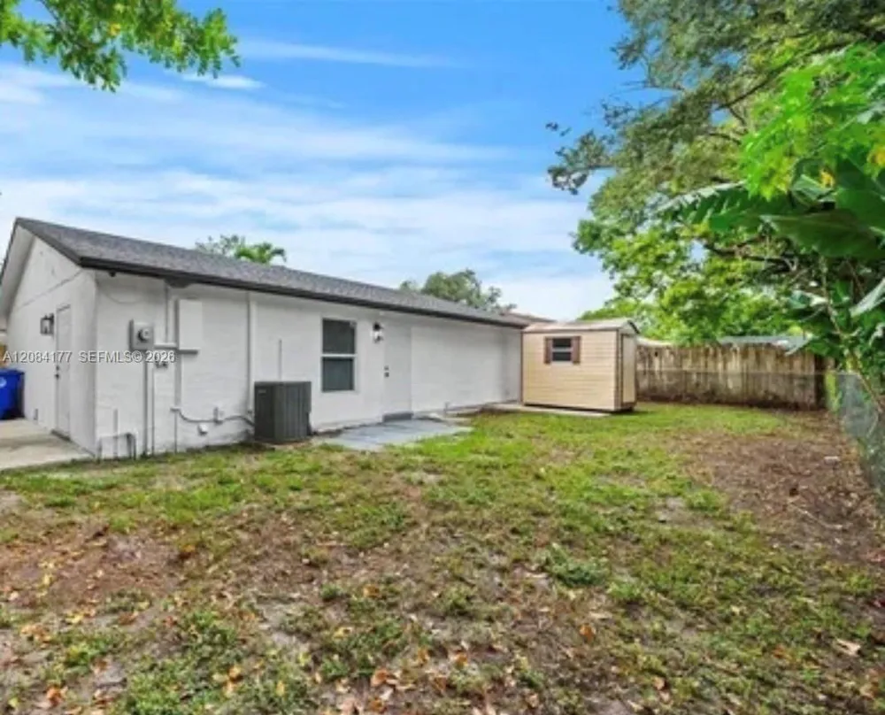 8201 SW 7th Ct North Lauderdale, FL 33068