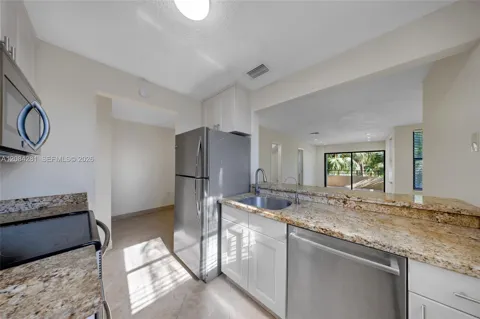 230 Canal St #202