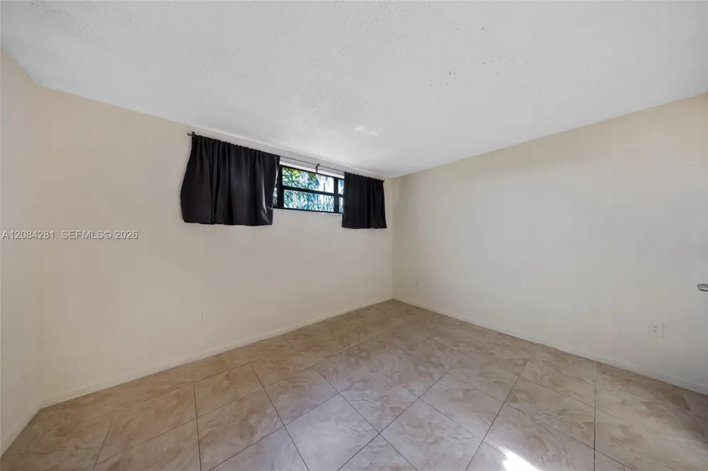 230 Canal St #202 Miami Springs, FL 33166
