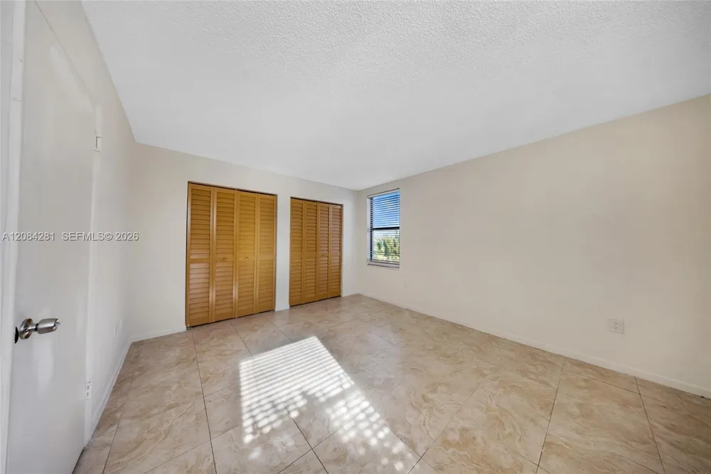 230 Canal St #202 Miami Springs, FL 33166