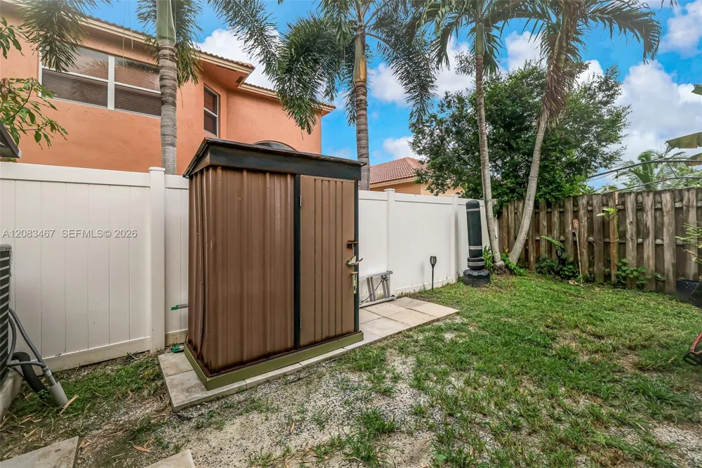 2260 NE 42nd Cir Homestead, FL 33033