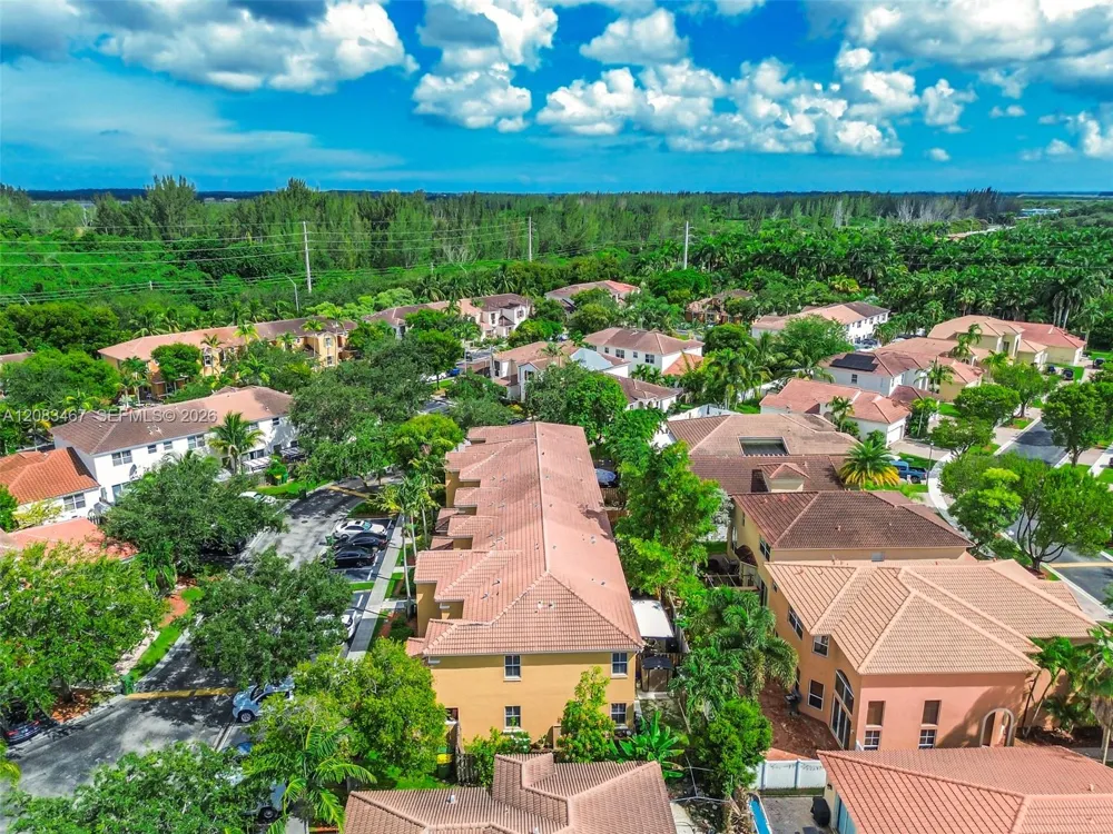 2260 NE 42nd Cir Homestead, FL 33033
