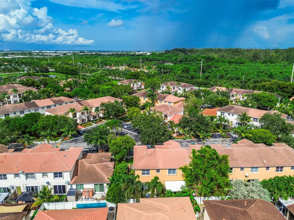 2260 NE 42nd Cir Homestead, FL 33033