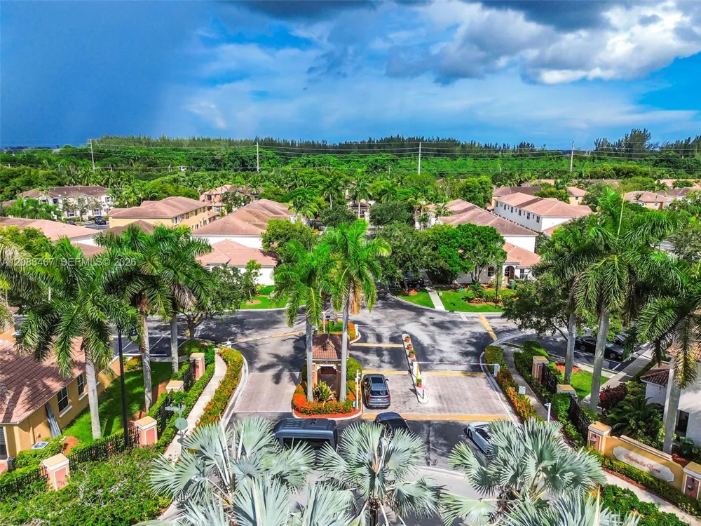 2260 NE 42nd Cir Homestead, FL 33033