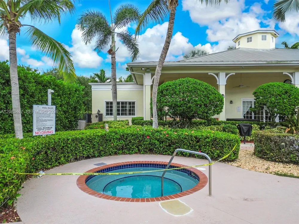 2260 NE 42nd Cir Homestead, FL 33033
