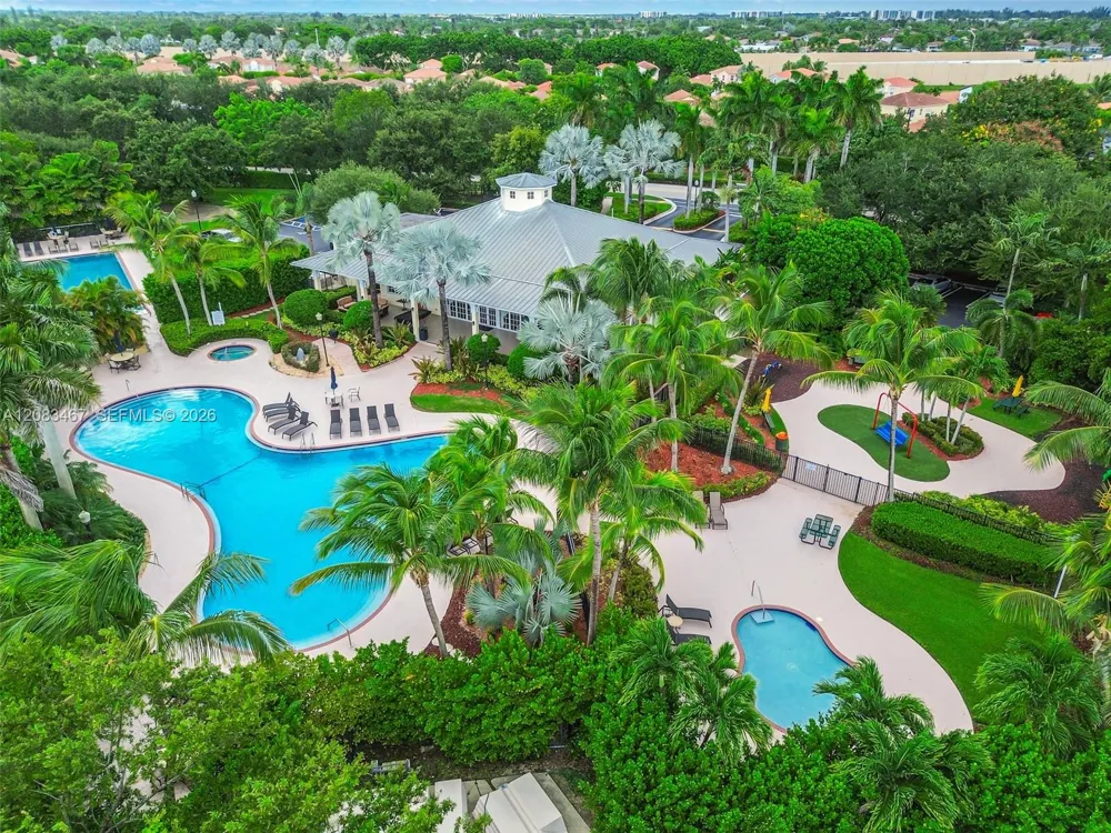 2260 NE 42nd Cir Homestead, FL 33033
