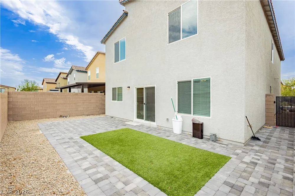 5340 Maroon Guava Street Las Vegas, NV 89113