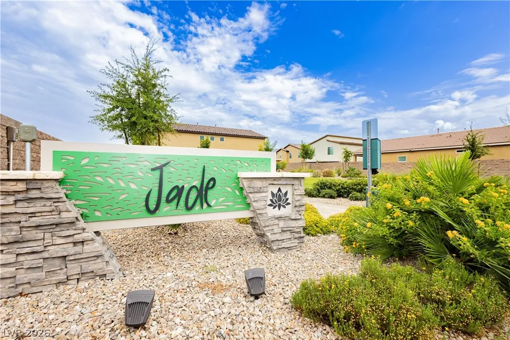 5340 Maroon Guava Street Las Vegas, NV 89113