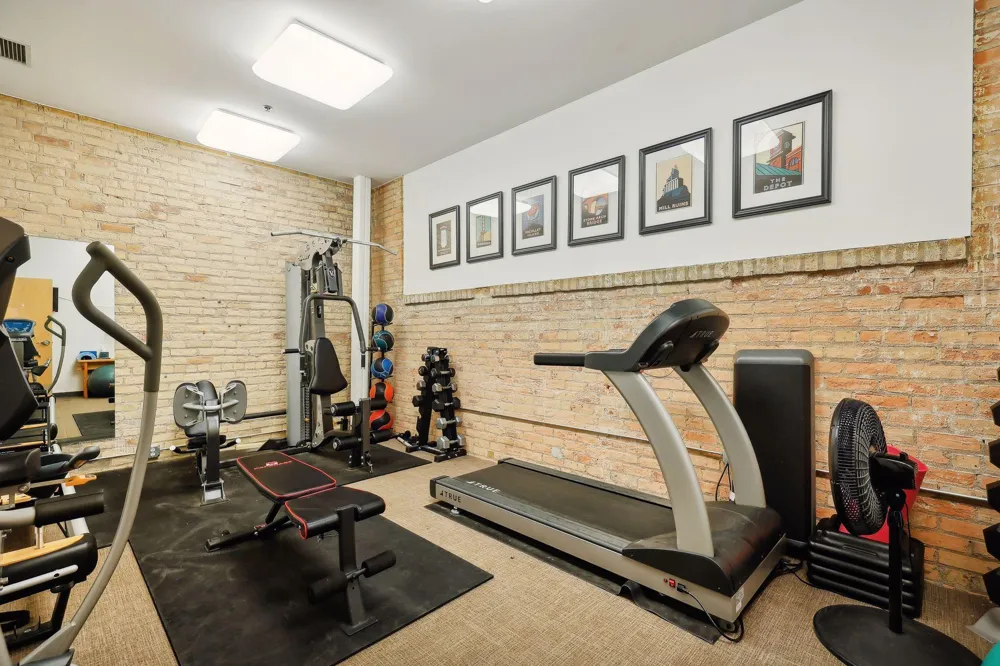 1701 Madison Street NE #404 Minneapolis, MN 55413