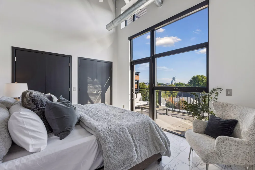 1701 Madison Street NE #404 Minneapolis, MN 55413