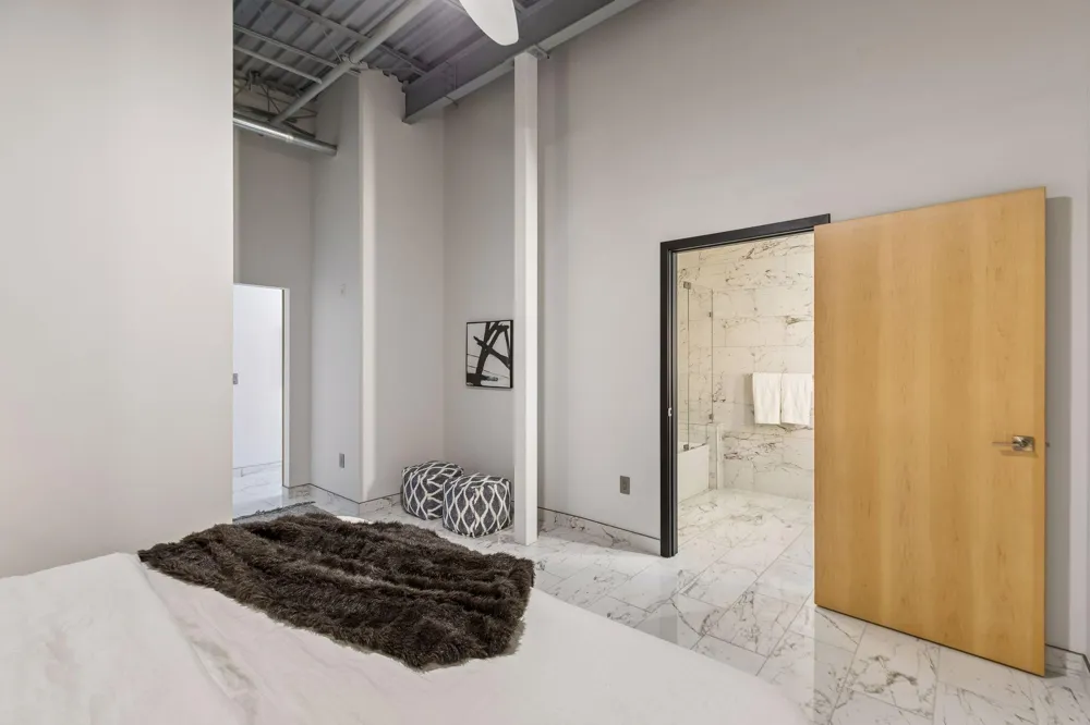 1701 Madison Street NE #404 Minneapolis, MN 55413