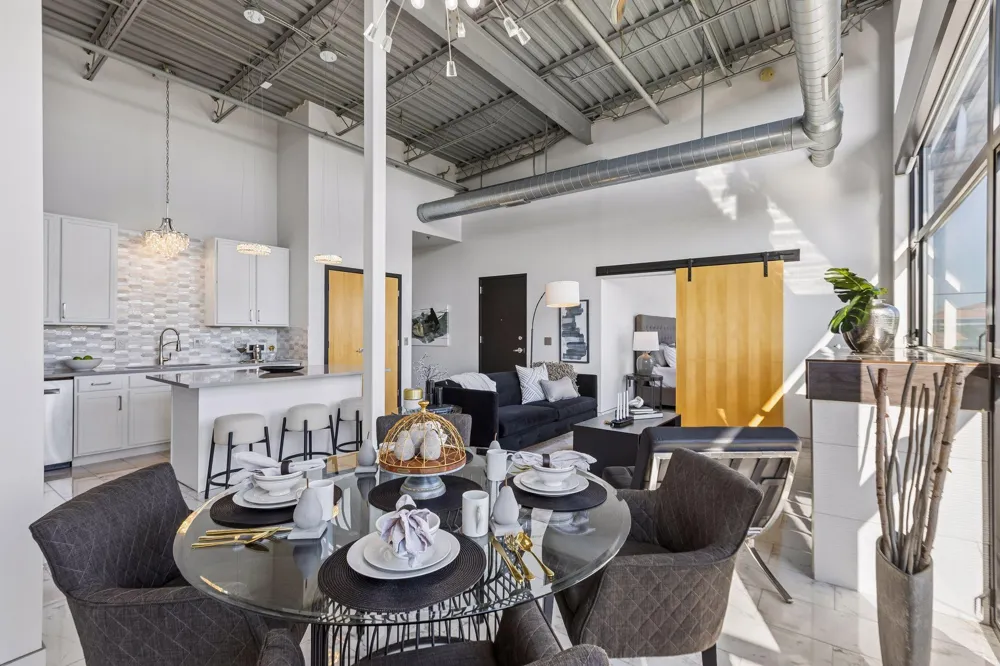 1701 Madison Street NE #404 Minneapolis, MN 55413