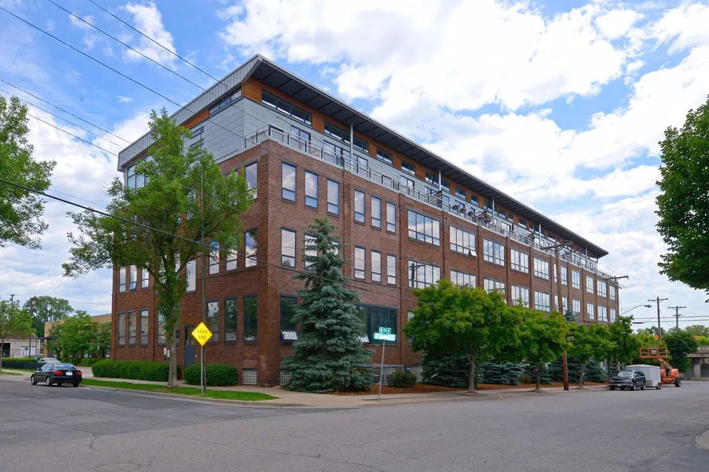 1701 Madison Street NE #404 Minneapolis, MN 55413