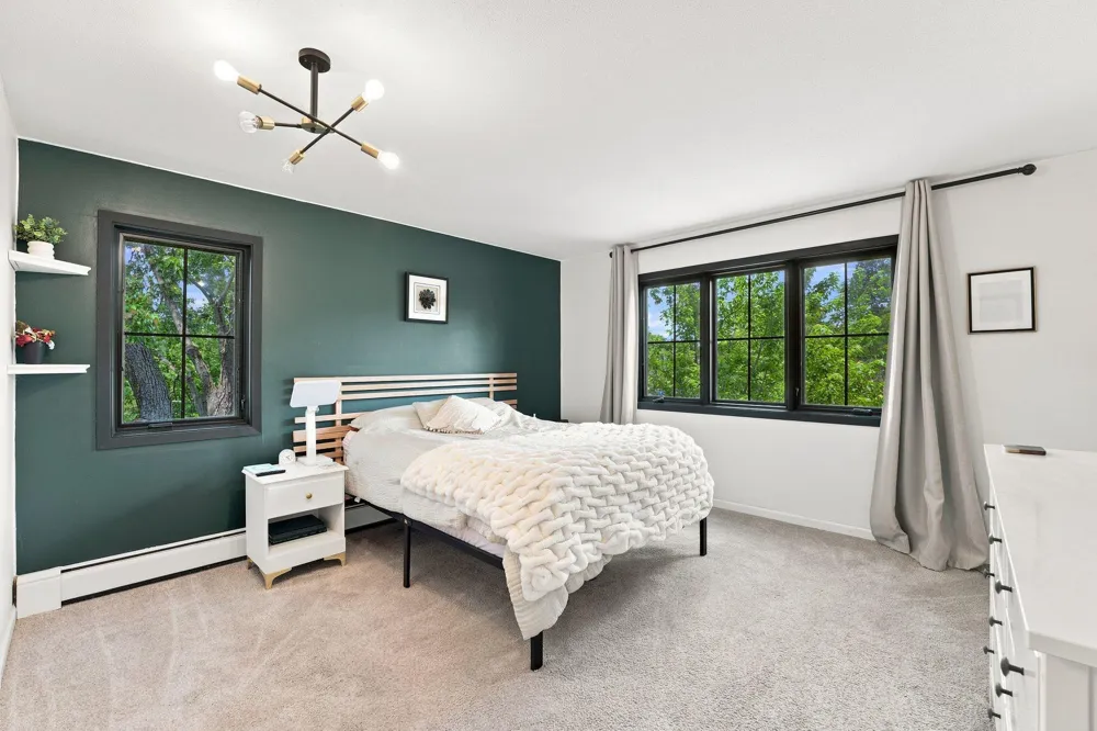 4370 Brookside Court #302 Edina, MN 55436