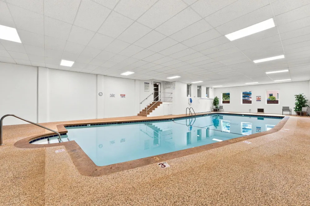 4370 Brookside Court #302 Edina, MN 55436