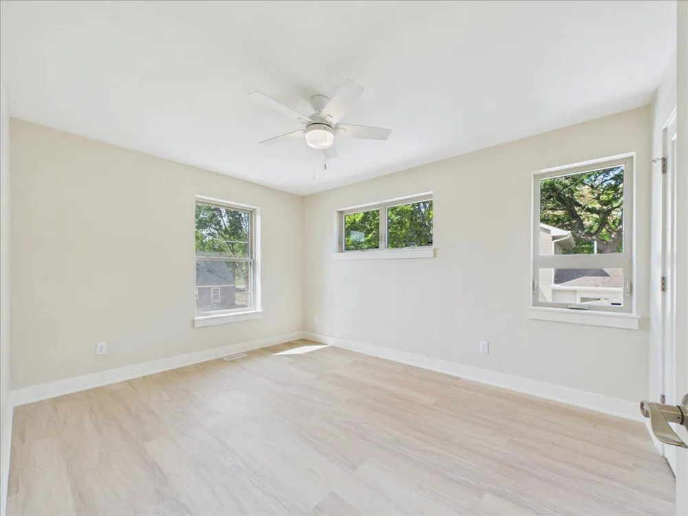 2913 4th Street Minneapolis, MN 55411