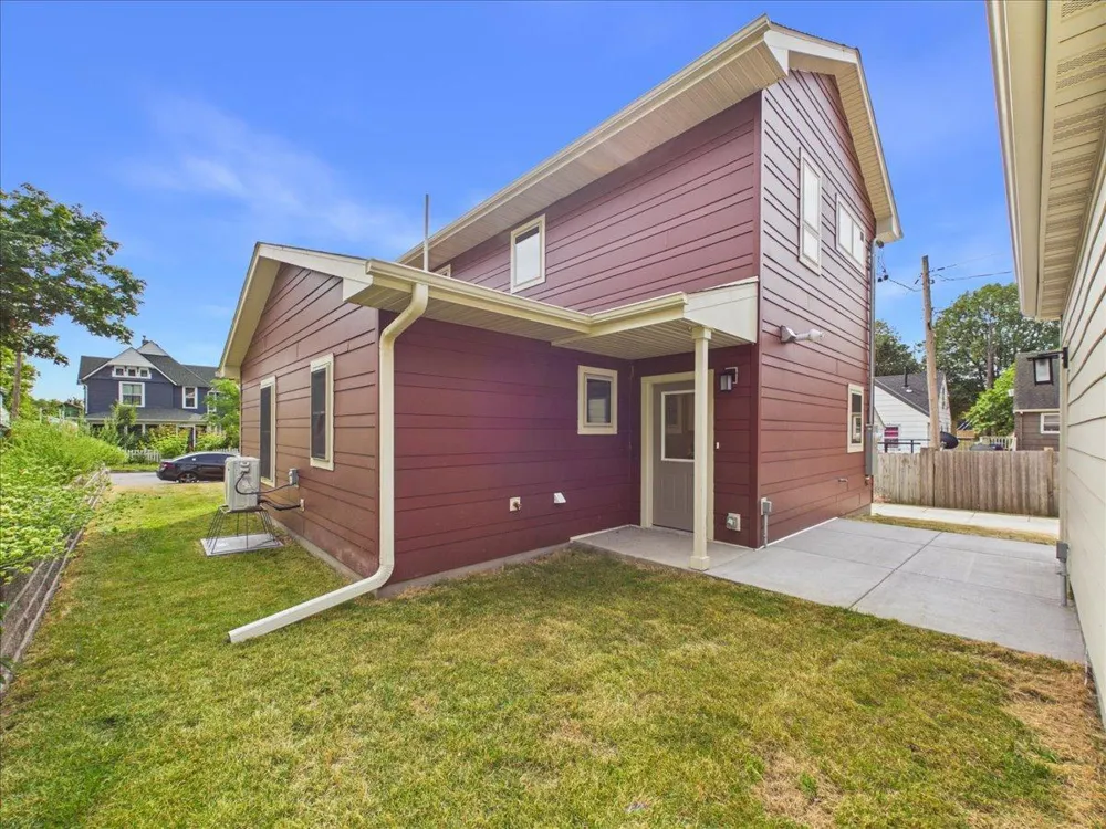 2913 4th Street Minneapolis, MN 55411