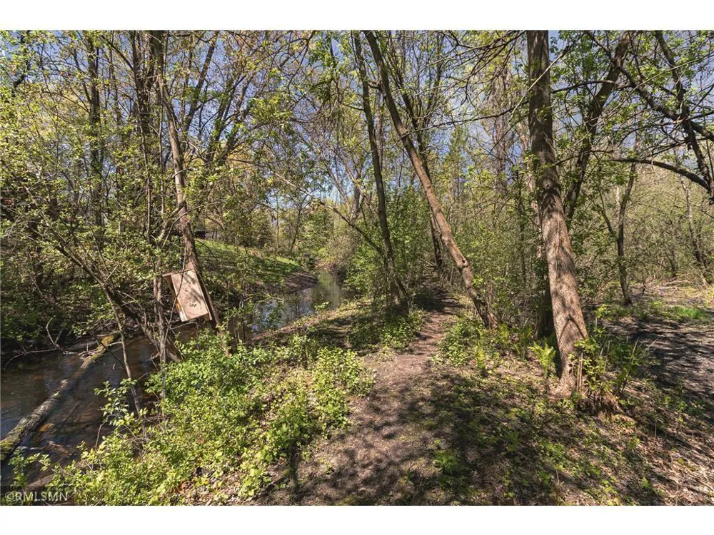 2512 8th Street White Bear Lake, MN 55110