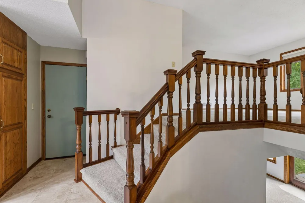 2512 8th Street White Bear Lake, MN 55110