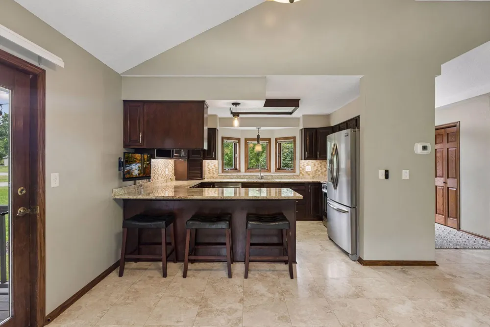 2512 8th Street White Bear Lake, MN 55110