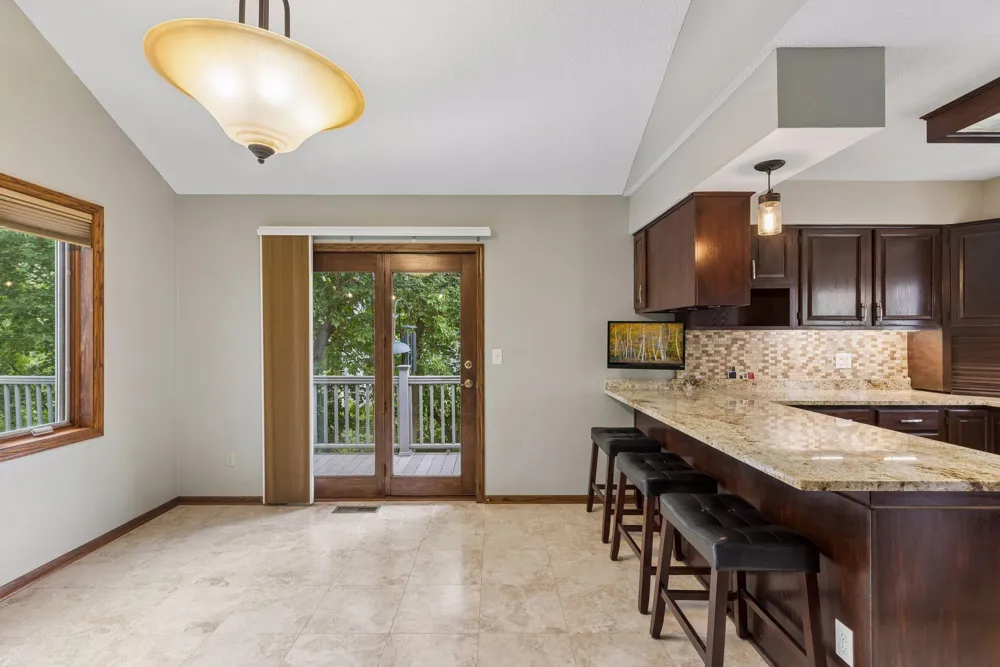 2512 8th Street White Bear Lake, MN 55110