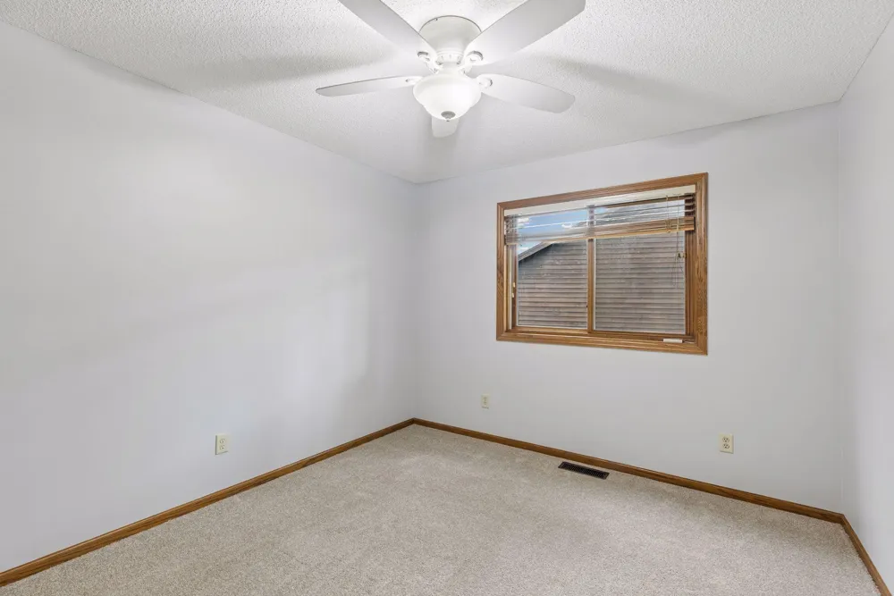 2512 8th Street White Bear Lake, MN 55110