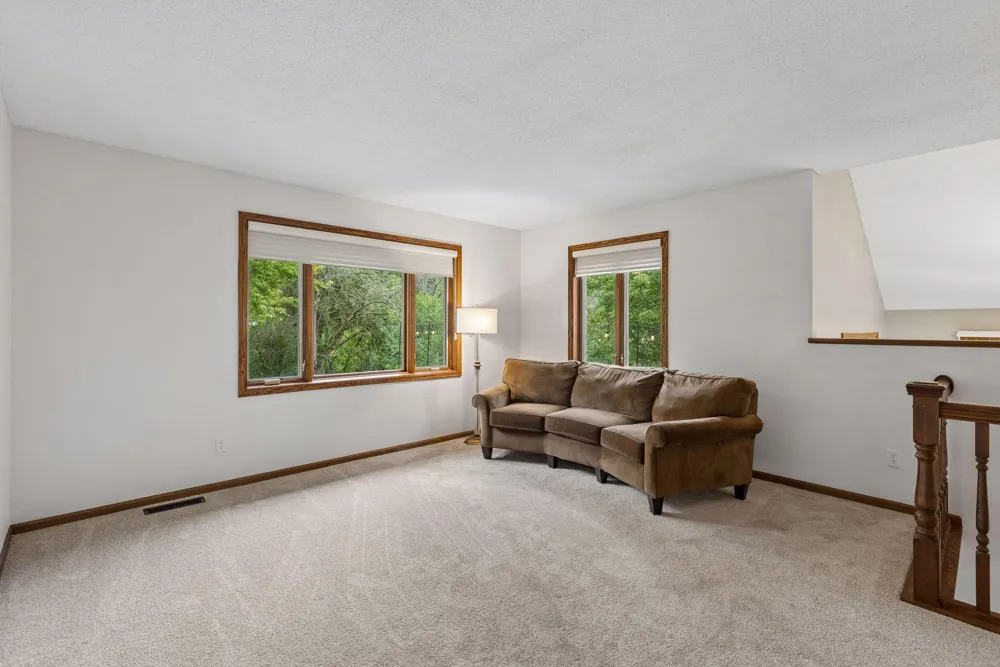 2512 8th Street White Bear Lake, MN 55110