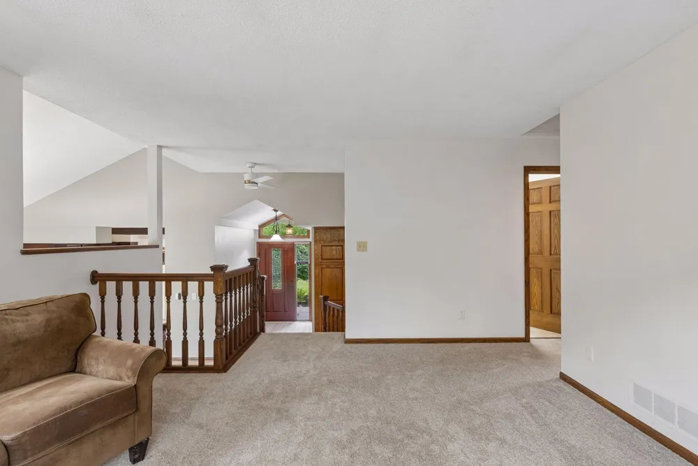 2512 8th Street White Bear Lake, MN 55110