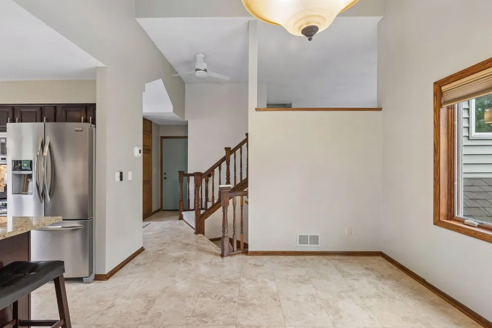 2512 8th Street White Bear Lake, MN 55110