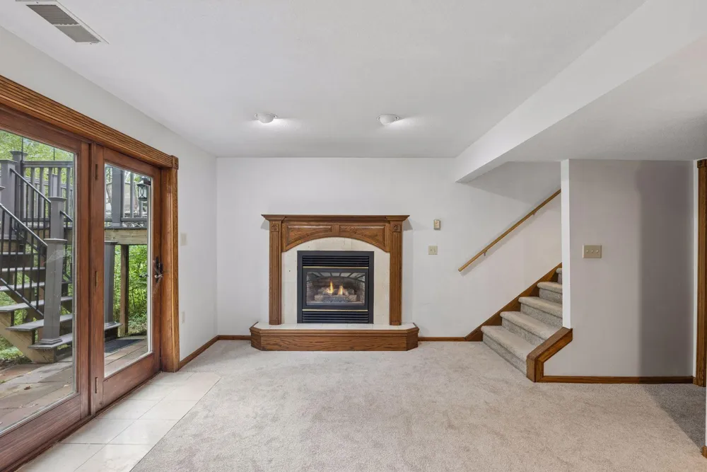 2512 8th Street White Bear Lake, MN 55110