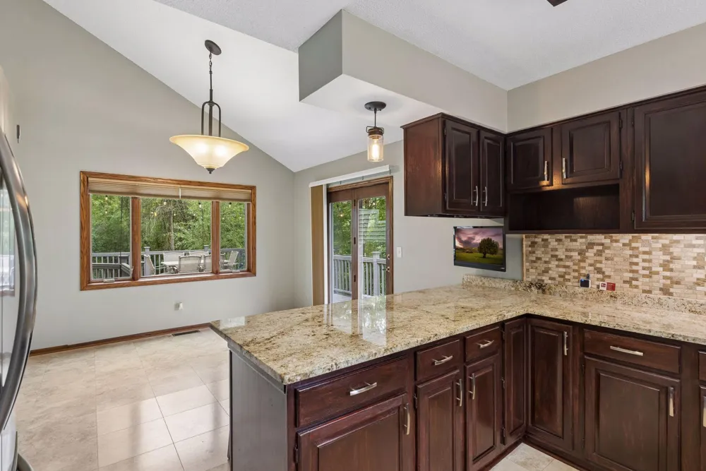 2512 8th Street White Bear Lake, MN 55110