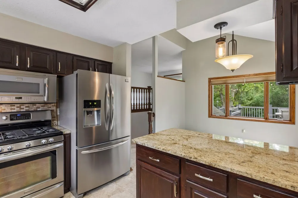 2512 8th Street White Bear Lake, MN 55110