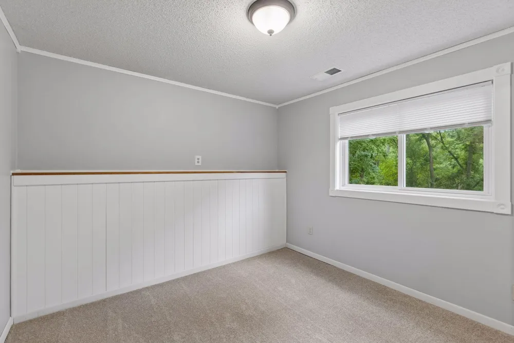 2512 8th Street White Bear Lake, MN 55110